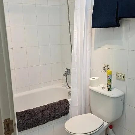 Concanas - Los Gigantes Centre Acantilado de los Gigantes