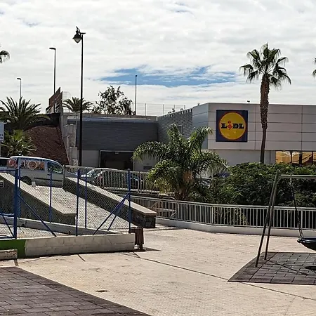 Concanas - Los Gigantes Centre * Acantilado de los Gigantes