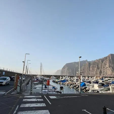 Concanas - Los Gigantes Centre Апартаменты *