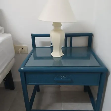 Concanas - Los Gigantes Centre * Акантиладо-де-Лос-Хигантес